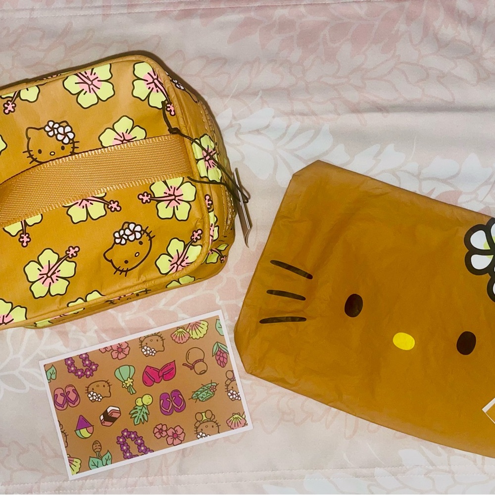 ALOHA Collection x Hello Kitty Bundle